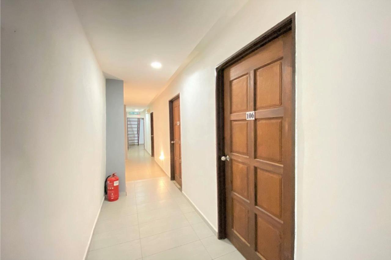 Hotel Spot On 90283 Twenty Seven Muntri Tanjung Bungah  Exterior foto